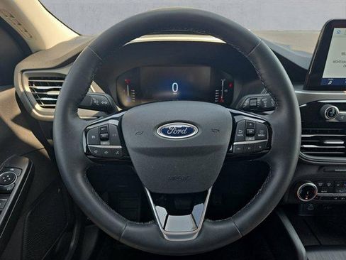 Certified 2023 Ford Escape Active AWD/4WD image 13