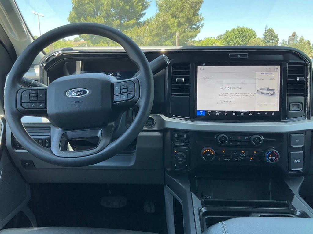 New 2026 Ford F250 XLT w/ XLT Premium Package AWD/4WD image 34