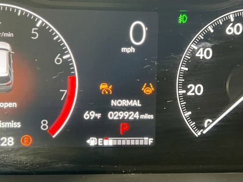 Used 2023 Honda Pilot EX-L image 12