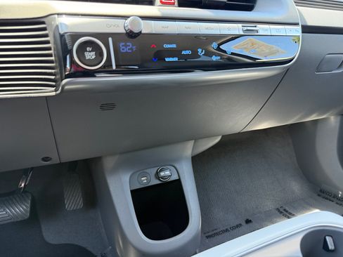 Used 2024 Hyundai Ioniq 5 SEL RWD image 13