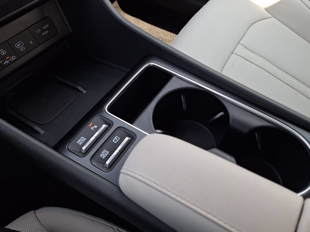 Certified 2025 Hyundai Sonata Limited FWD image 26