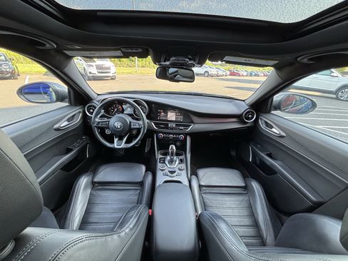 Used 2021 Alfa Romeo Giulia Ti Sport AWD/4WD image 2