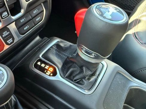 New 2025 Jeep Wrangler Unlimited Rubicon w/ Steel Bumper Group image 22