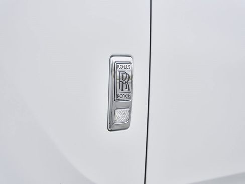 Used 2019 Rolls-Royce Ghost image 15