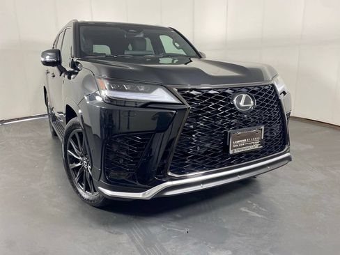Certified 2026 Lexus LX 700h F Sport AWD/4WD image 5