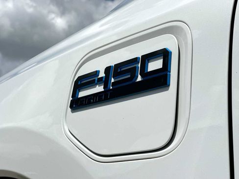 Used 2025 Ford F150 Lightning Lariat AWD/4WD image 15