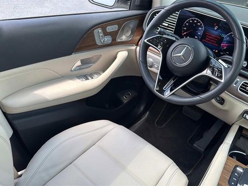 Used 2024 Mercedes-Benz GLE 450 4MATIC image 27