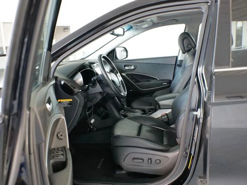 Used 2013 Hyundai Santa Fe Limited w/ Technology Pkg image 2