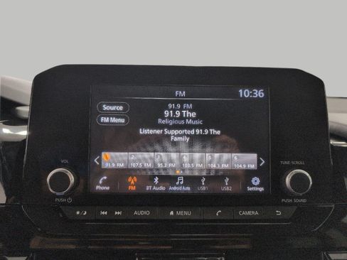 Used 2022 Nissan Pathfinder SV AWD/4WD image 7