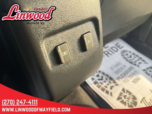 Used 2024 Nissan Kicks SR w/ SR Premium Package image 22