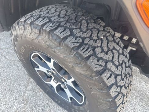 Certified 2022 Jeep Wrangler Unlimited Rubicon w/ LED Lighting Group image 3