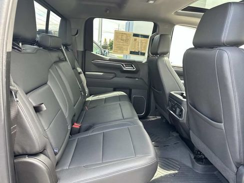 Used 2025 Chevrolet Silverado 1500 LTZ w/ LTZ Premium Package AWD/4WD image 27