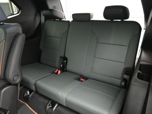 New 2026 GMC Acadia AT4 w/ Luxury Package AWD/4WD image 24