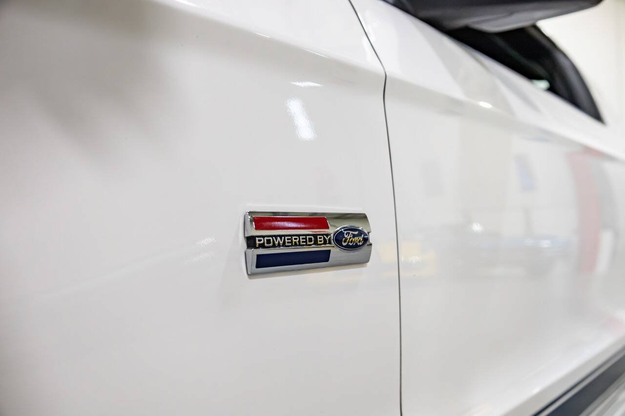 Used 2012 Ford Mustang GT Premium w/ HID Headlamps & Security Pkg RWD image 23