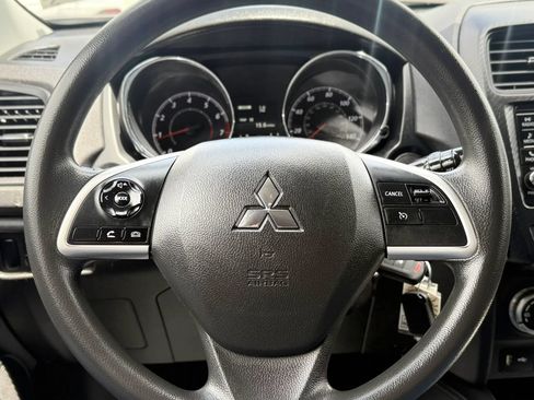 Used 2023 Mitsubishi Outlander Sport ES AWD/4WD image 12