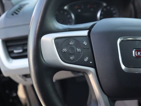 Used 2024 GMC Terrain SLT image 19