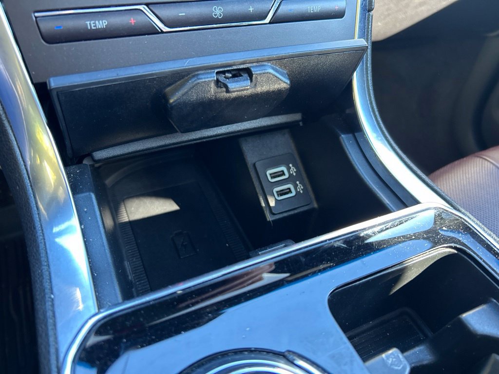 Used 2020 Ford Edge Titanium w/ Equipment Group 301A AWD/4WD image 24