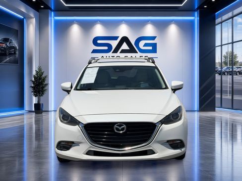 Used 2017 MAZDA MAZDA3 Grand Touring w/ Premium Equipment Package FWD image 5