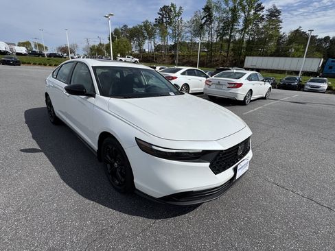 New 2026 Honda Accord SE image 2