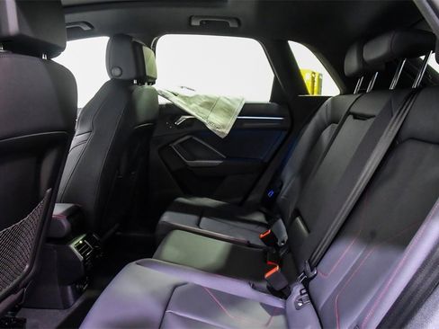 Certified 2025 Audi Q3 2.0T Premium Plus w/ Premium Plus Package image 18