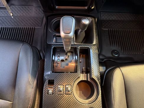 Used 2019 Toyota 4Runner TRD Off-Road Premium image 18