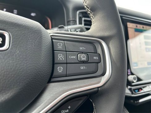 New 2026 Jeep Grand Wagoneer w/ Premium Group I image 36