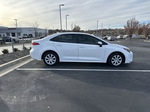 Certified 2024 Toyota Corolla LE image 11