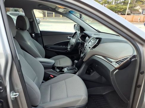 Used 2018 Hyundai Santa Fe Sport image 29