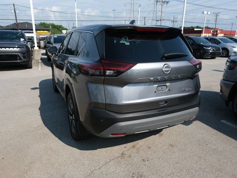 Used 2023 Nissan Rogue SV AWD/4WD image 5