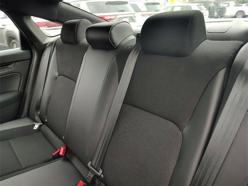 Used 2023 Honda Civic Sport image 29