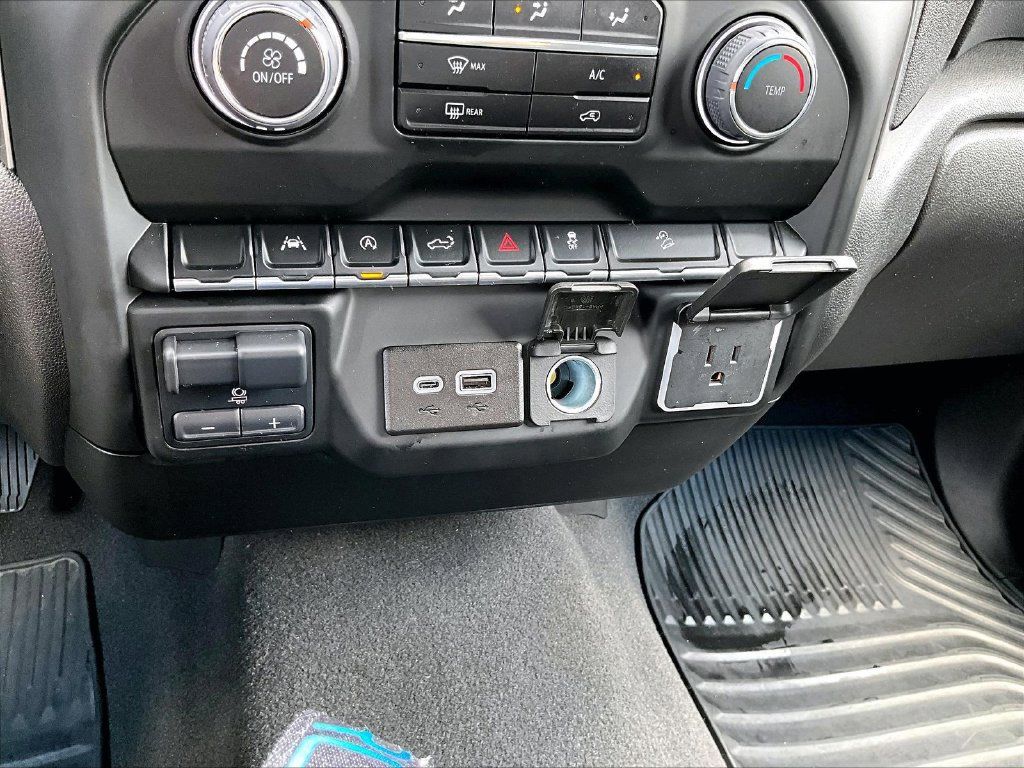 Used 2024 Chevrolet Silverado 1500 Custom Trail Boss AWD/4WD image 19