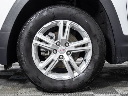 Used 2024 GMC Terrain SLE AWD/4WD image 44