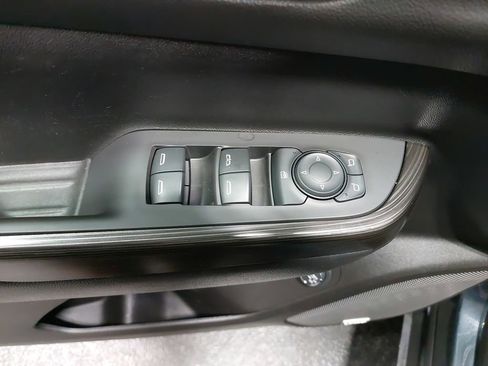 Used 2019 GMC Acadia SLT image 32