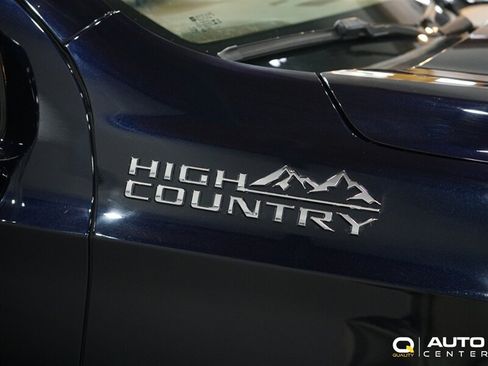 Used 2023 Chevrolet Tahoe High Country AWD/4WD image 10