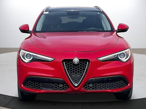 Used 2019 Alfa Romeo Stelvio Ti image 3