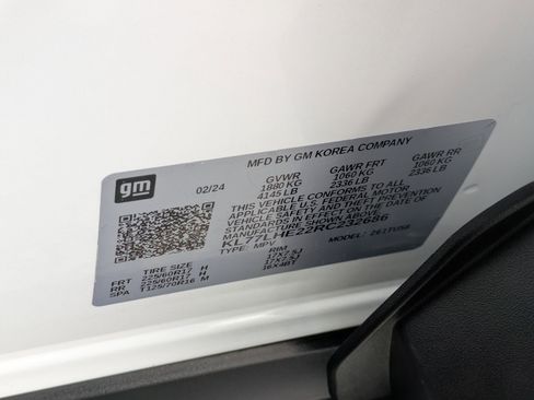 Used 2024 Chevrolet Trax LT w/ Driver Confidence Package image 30