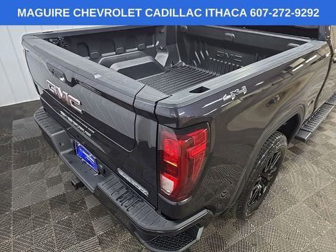Used 2022 GMC Sierra 1500 Elevation AWD/4WD image 11