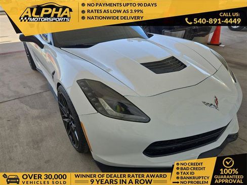 Used 2019 Chevrolet Corvette Stingray Coupe w/ Carbon Flash Badge Package RWD image 1