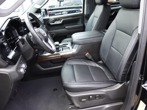 Used 2024 GMC Sierra 1500 Elevation image 20