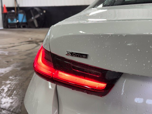 Used 2026 BMW 330i xDrive Sedan w/ Premium Package AWD/4WD image 8