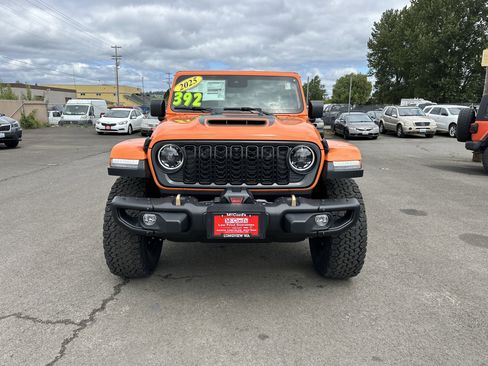 New 2025 Jeep Wrangler Unlimited Rubicon 392 image 8