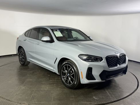 Certified 2023 BMW X4 xDrive30i w/ M Sport Package image 3