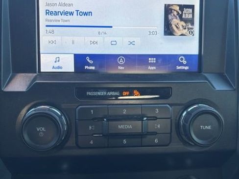Used 2019 Ford F150 XLT w/ Equipment Group 302A Luxury AWD/4WD image 17