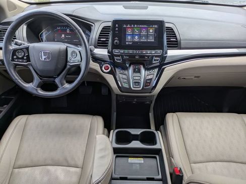 Used 2023 Honda Odyssey Elite image 13