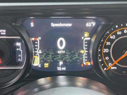 New 2026 Jeep Wrangler Unlimited Rubicon w/ Technology Group image 35