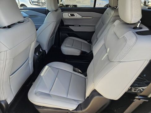 New 2026 Ford Explorer Active w/ Active Comfort Package RWD image 27