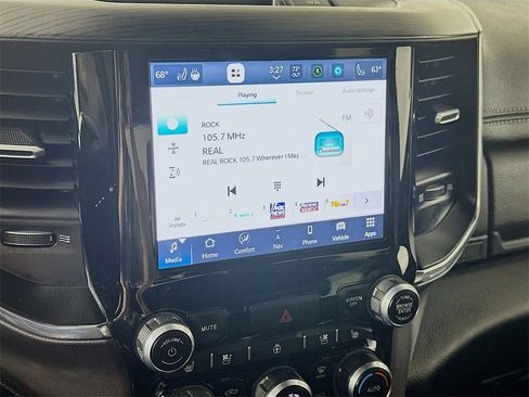 Used 2024 RAM 1500 Laramie image 17