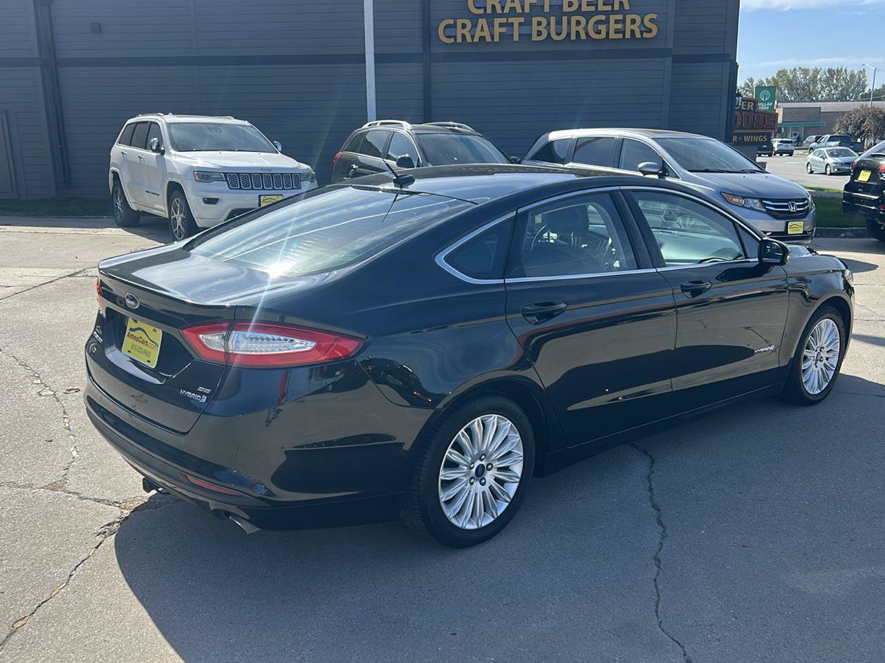 Used 2015 Ford Fusion SE w/ Equipment Group 502A FWD image 3