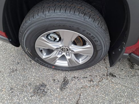 New 2025 Toyota RAV4 XLE image 14