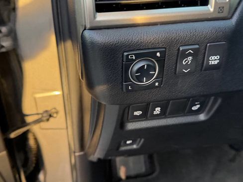 Used 2013 Lexus GX 460 Premium image 8